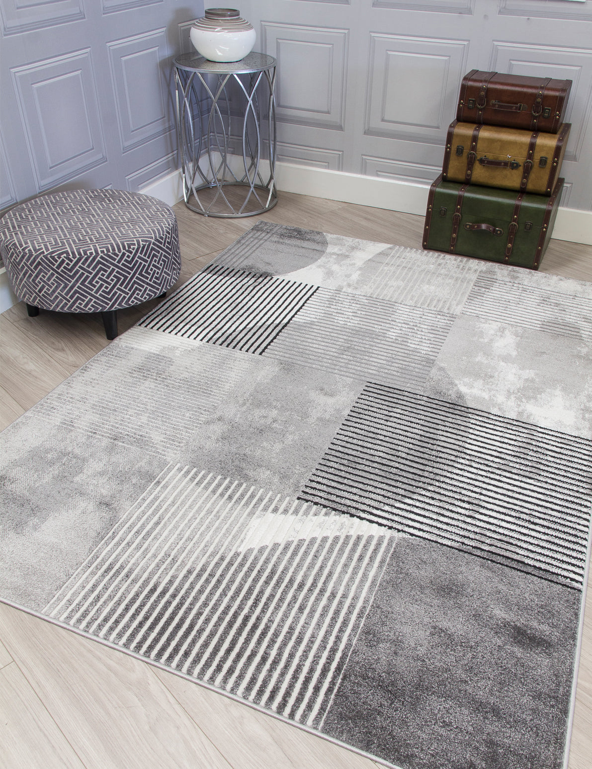 Casino Geo - Grey rug, 80 x 150 cm size