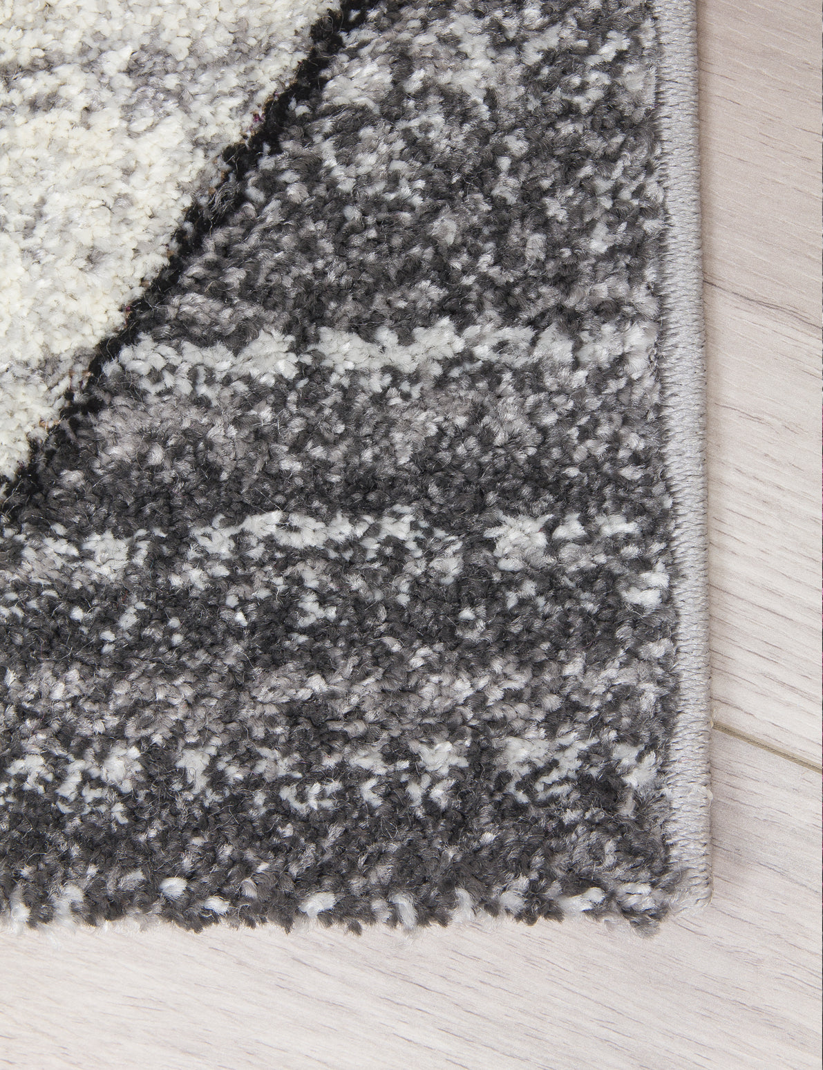 Impulse Chevron - Purple rug, photo 9