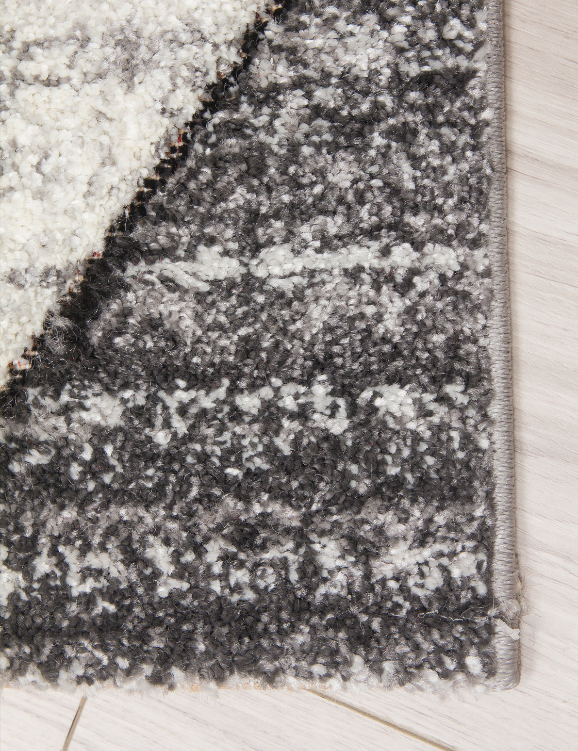 Impulse Chevron - Red rug, photo 9