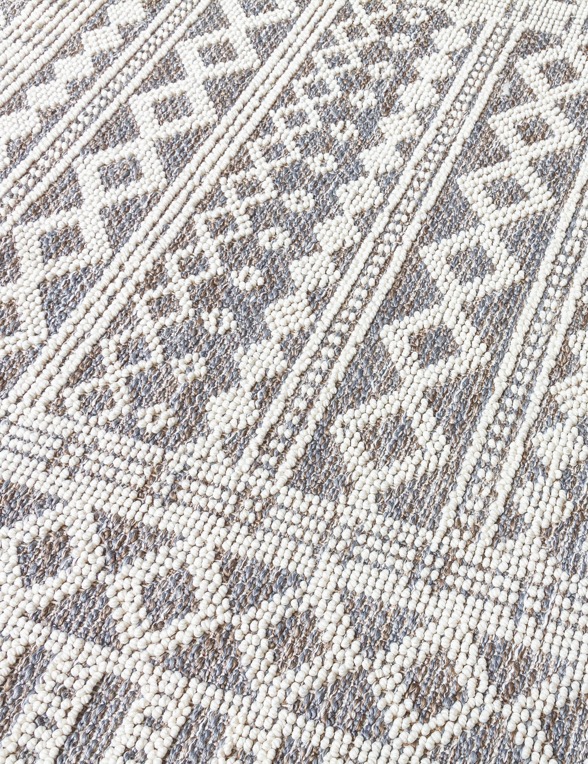 Serenity Aztec rug, photo 9