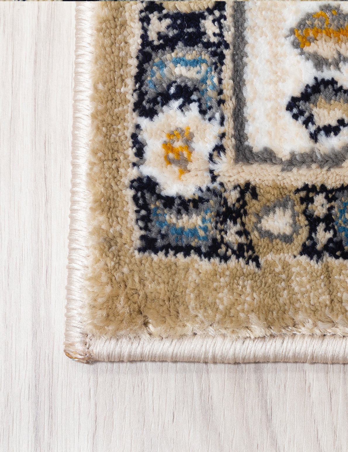 Aziza Medallion - Beige rug, 160 x 220 cm size
