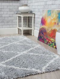 Fantasy Trellis - Light Grey / Cream