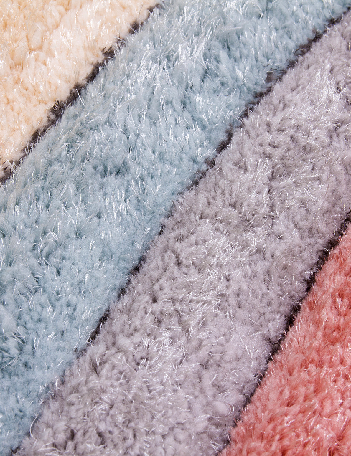 Passion Curves rug, photo 2
