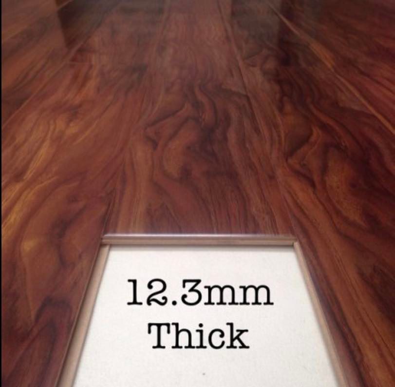 High Gloss Laminated Flooring